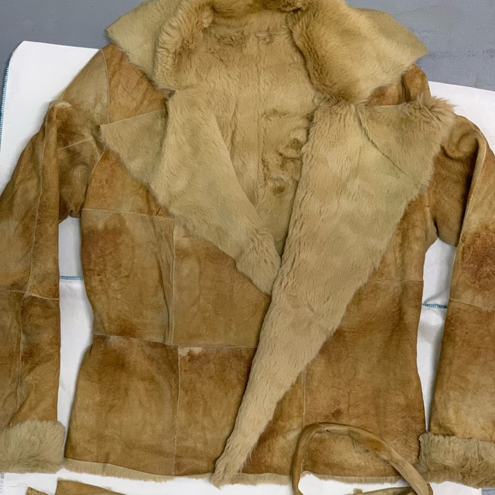 Tan Shearling Women's Jacket - Picture 5 of 13